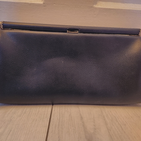 💙 Vintage 60's Navy Clutch💙 - Picture 2 of 3
